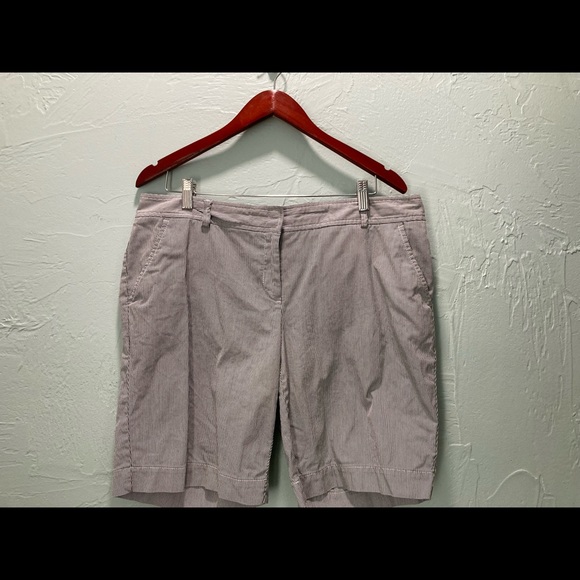 Lands’ End 
14P Fit 1
Seersucker - Picture 5 of 5